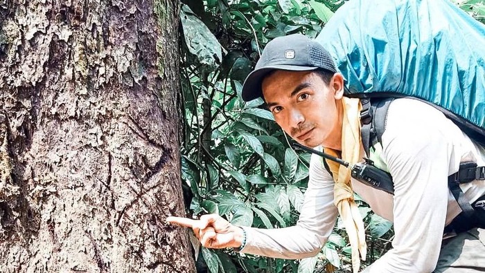 Hobi Healing Naik Gunung Antar Lionil Hendrik Jadi Pemandu Gunung Profesional