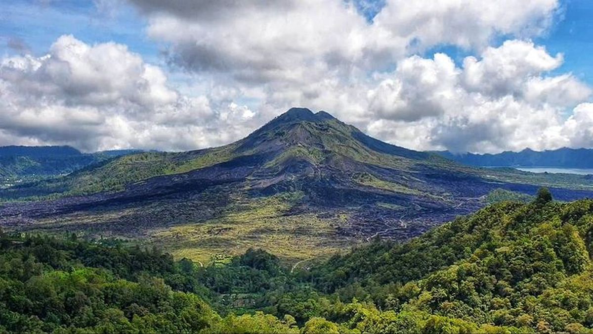 2 Rekomendasi Gunung di Indonesia untuk Pendaki Pemula